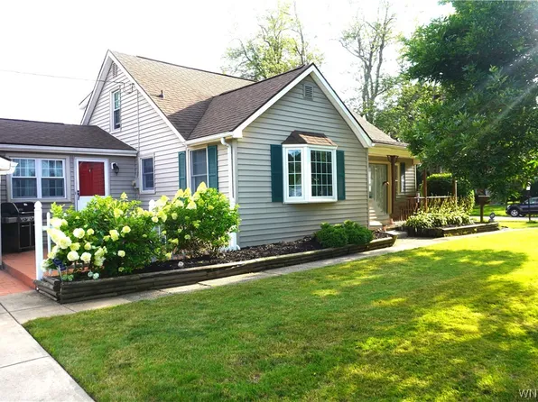 354 Bernhardt Dr, Amherst, NY 14226