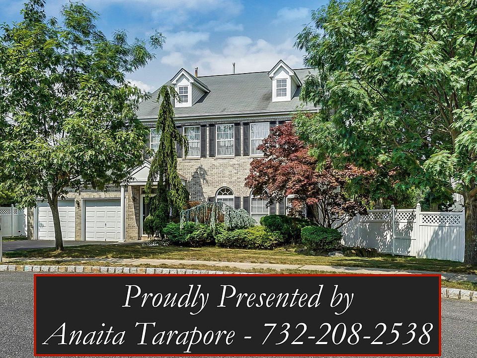 1st image of 210 Tamarack Ct
