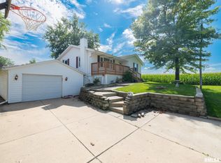 210 Graze Ave, Dunlap, IL 61525