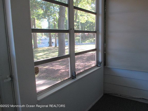 2nd image of 92E Edinburgh Lane