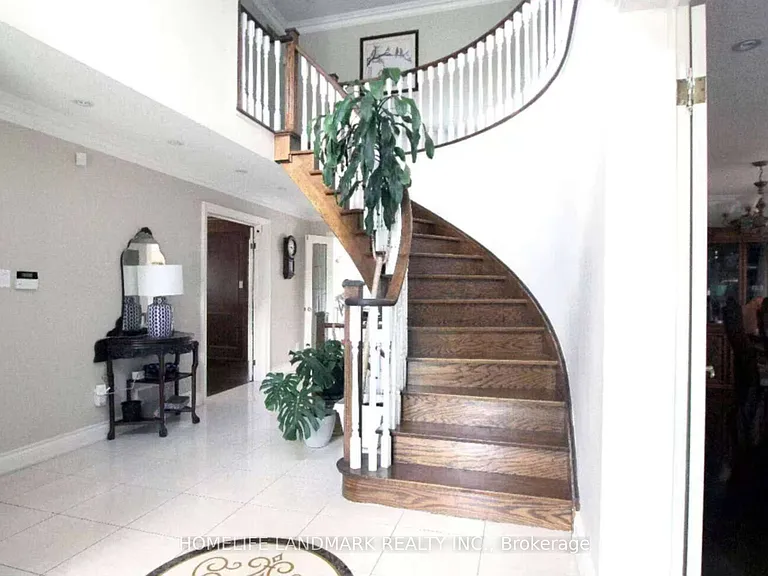 54 Castleridge Dr #MAIN — Photo 10