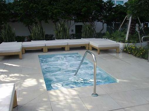 3rd image of 950 Brickell Bay Dr #1006