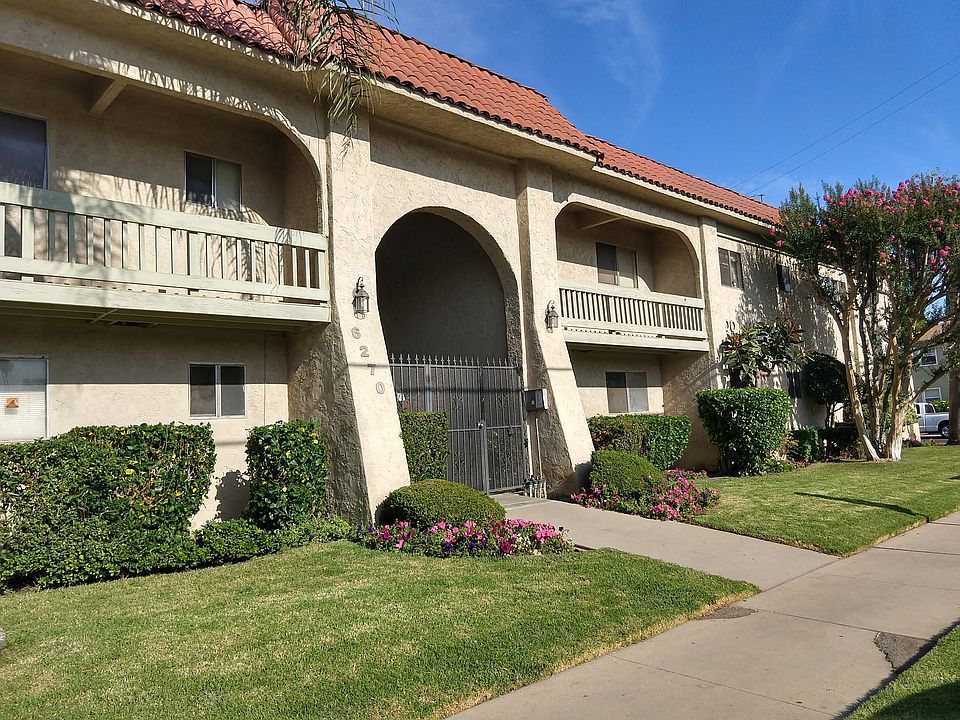 1st image of 6270 Hazeltine Ave #15