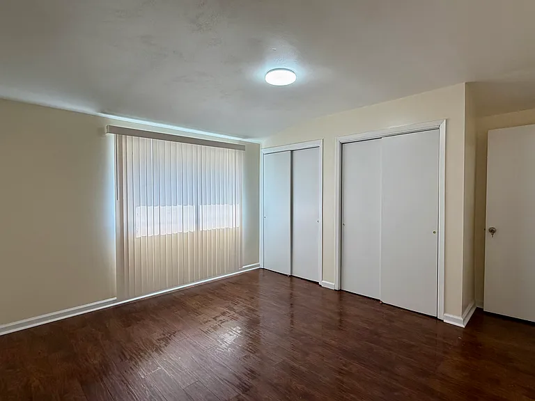 243 Tompkins Ave #2 — Photo 3