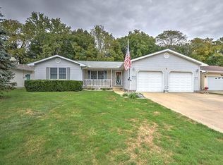 960 Kirk Dr, Mt Zion, IL