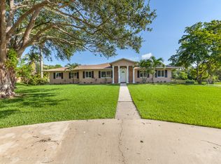 4118 Lincoln Place Dr, Des Moines, IA 50312