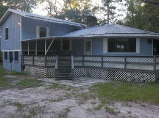 581 SE J M Ridgeway Blvd, Branford, FL 32008