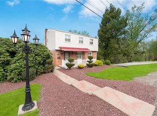 222 Clark Ave, Burgettstown, PA