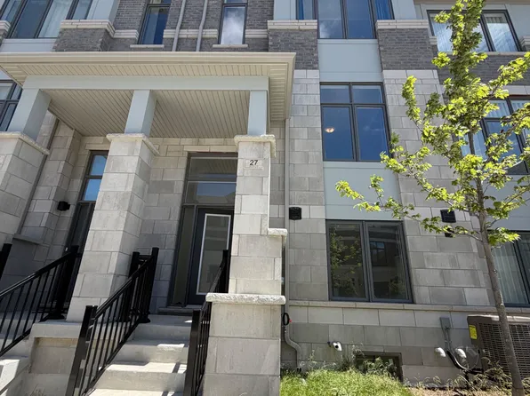 27 Tay Ln, Richmond Hill, ON L4S 0N8