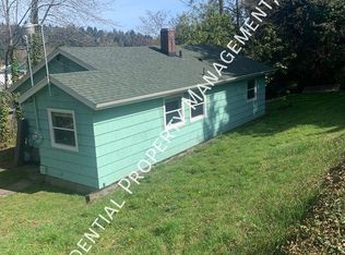 2828 SW California St, Portland, OR 97219