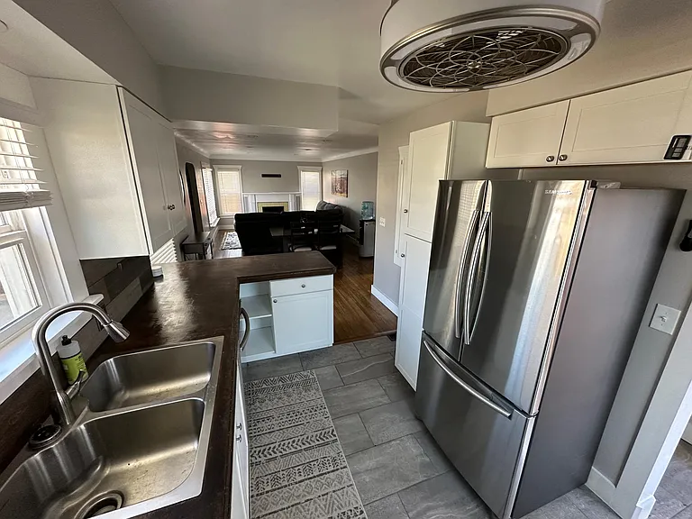 1744 E Redondo Ave #A — Photo 11