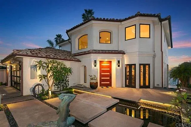 5 bed, 3010 sqft, $50,000 — Photo 2