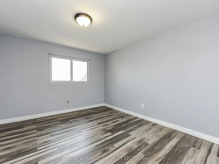 72 Carleton Pl #72 — Photo 8
