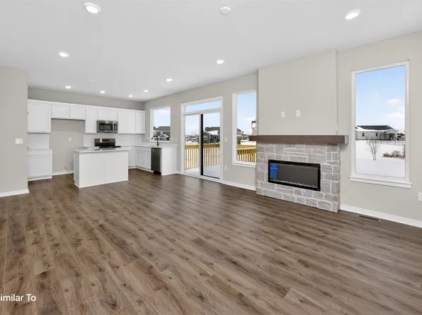 1752 SW Sienna Ct, Grimes, IA 50111