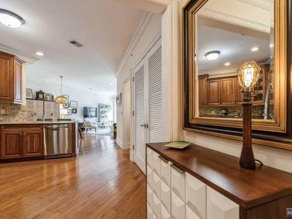 2205 Rio Vista Ln Unit 2205, Northvale, NJ 07647