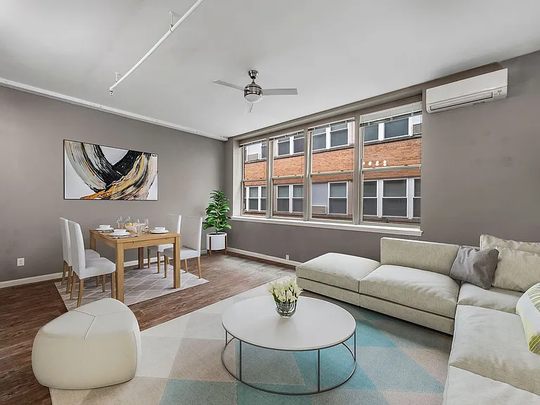 4242 Lindell — Photo 35