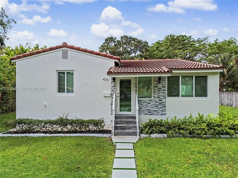 436 Lark Ave — Photo 5