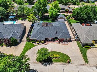 808 Glenridge Dr, Edmond, OK 73013