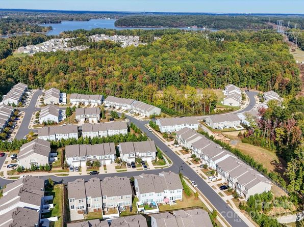 574 Altamonte Dr, Lake Wylie, SC 29710