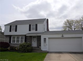 556 W Omar St, Struthers, OH 44471