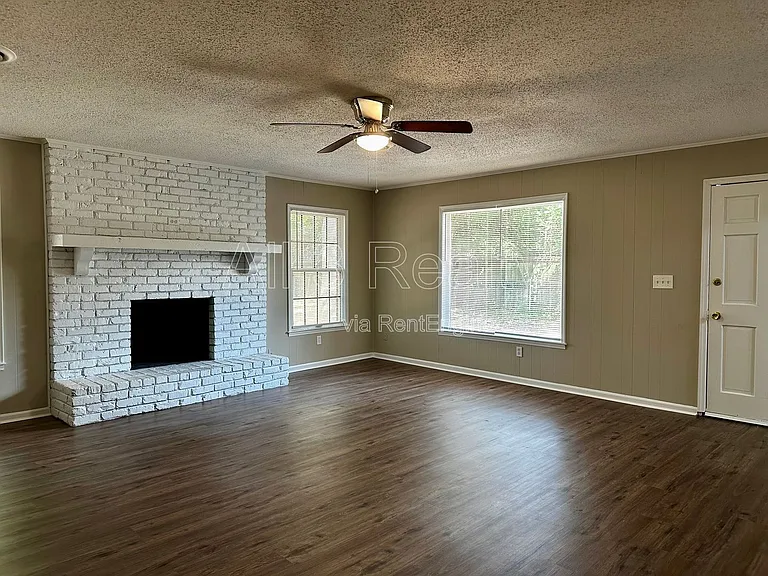 1009 Rosedale Dr — Photo 19