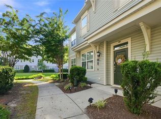 2453 Leytonstone Dr, Chesapeake, VA 23321