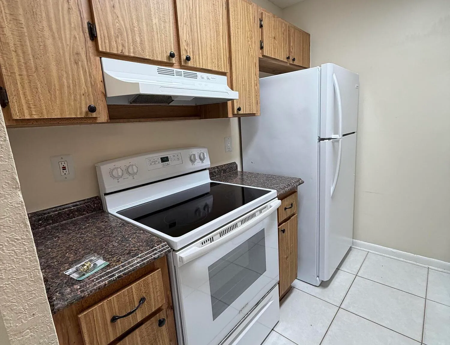 2 bed, 2.0 bath, 768 sqft, $2,100 — Photo 3