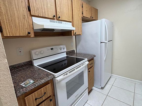 3rd image of 9980 Twin Lakes Dr #35-C