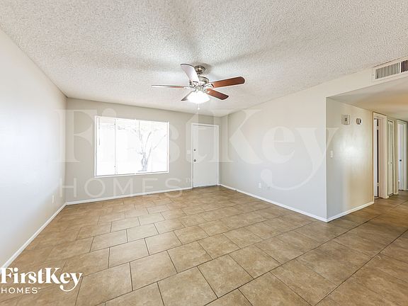3rd image of 5031 W Windrose Dr