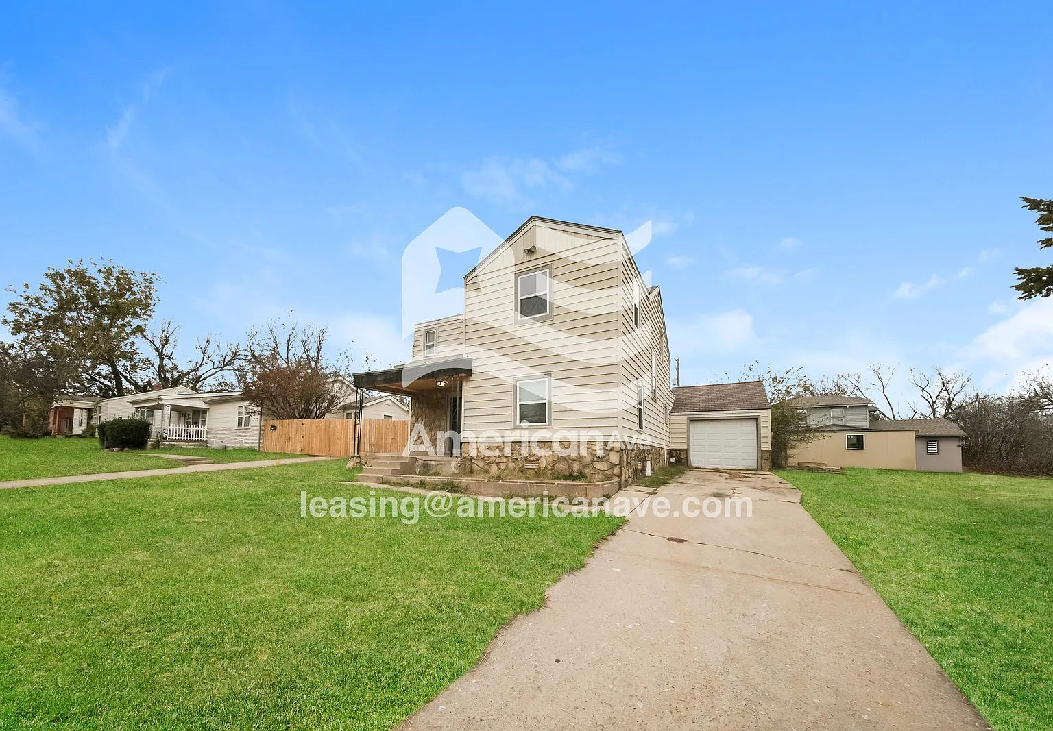 3 bed, 1.5 bath, 1845 sqft, $1,397 — Photo 2