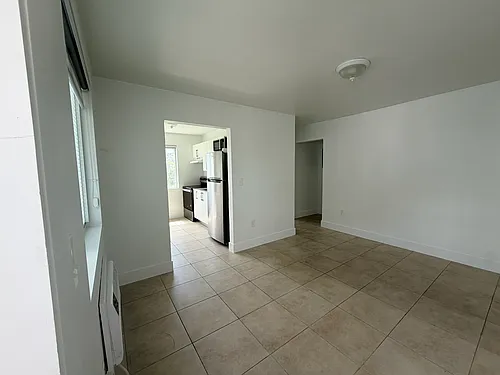 741 NW 60th St #3 Photo 1