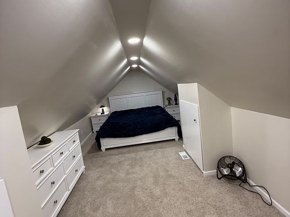 4th image of 7829 Parkland St