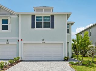 608 Salisbury Cir, Fort Pierce, FL 34982