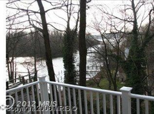 174 Old River Rd, Arnold, MD 21012