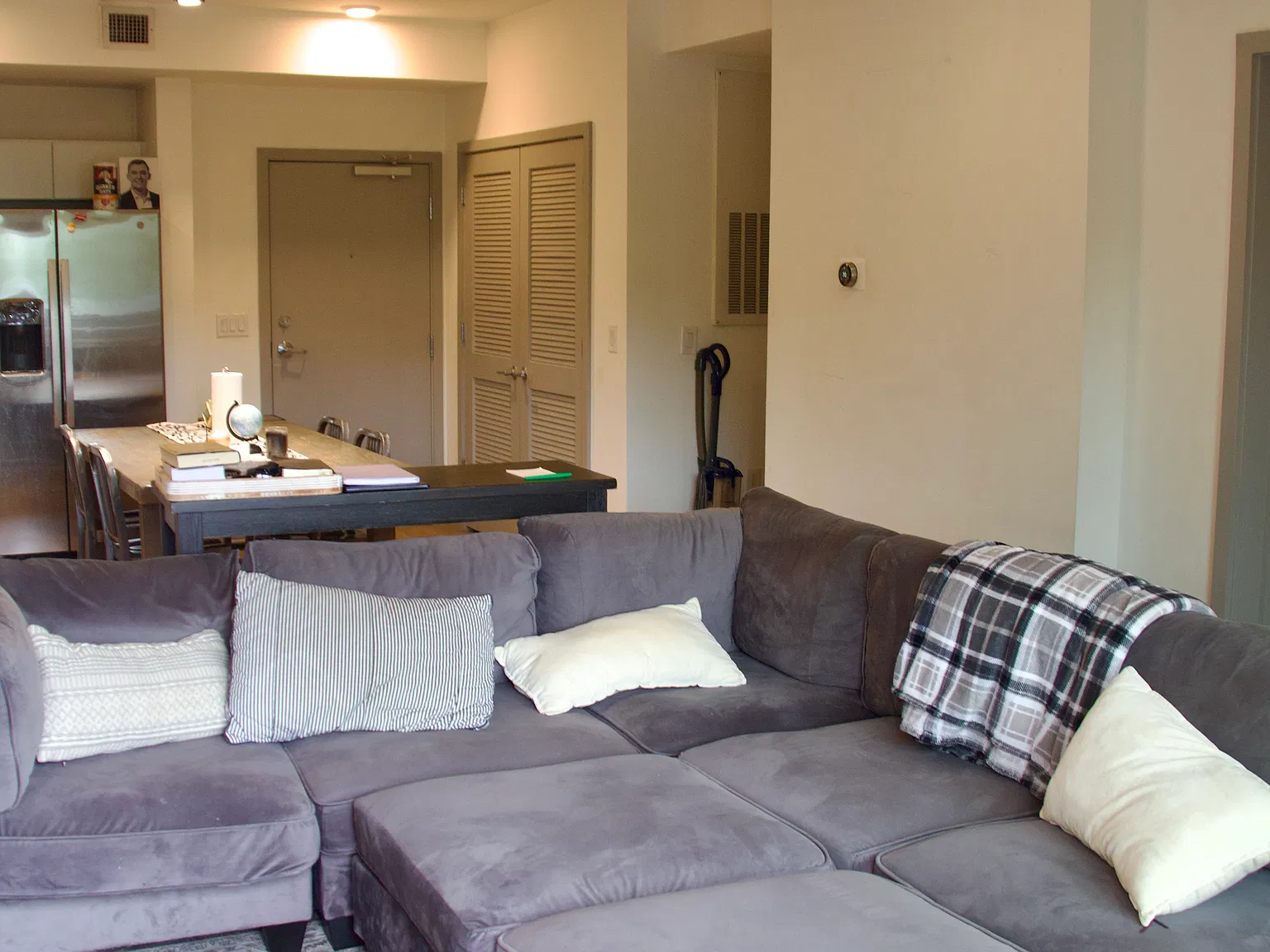 2 bed, 1096 sqft, $2,500 — Photo 4
