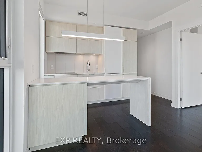 20 Richardson St #2710 — Photo 11