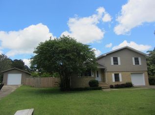 100 Ridgecrest Dr, Booneville, MS 38829