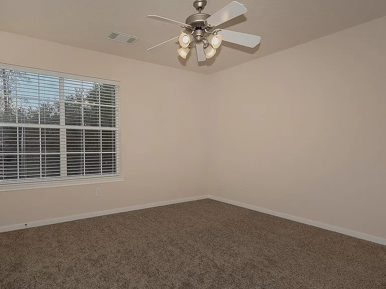 47 N Spinning Wheel Cir — Photo 23