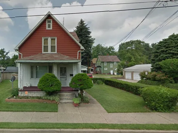 1047 Young Ave NE, Canton, OH 44705