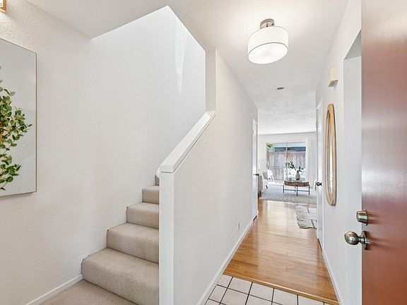 5th image of 1806 Dwight Way