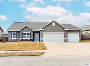 7906 S 193rd St, Gretna, NE 68028