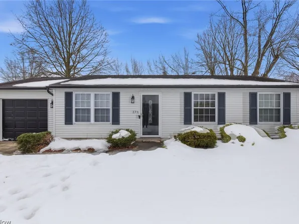 173 Chapel Hill Dr NW, Warren, OH 44483