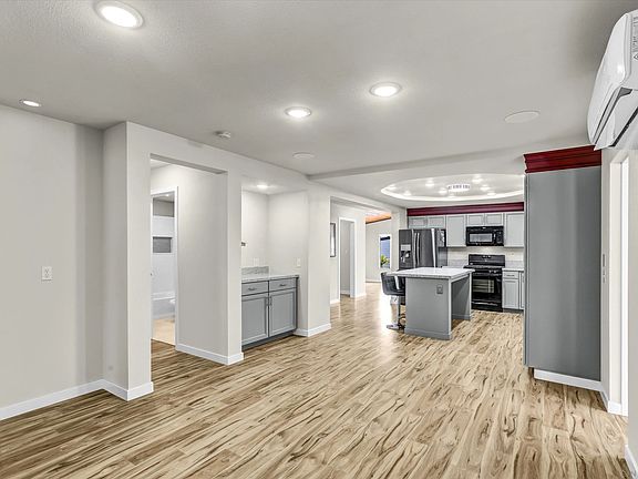 5th image of 275 S Worthington St Space 123