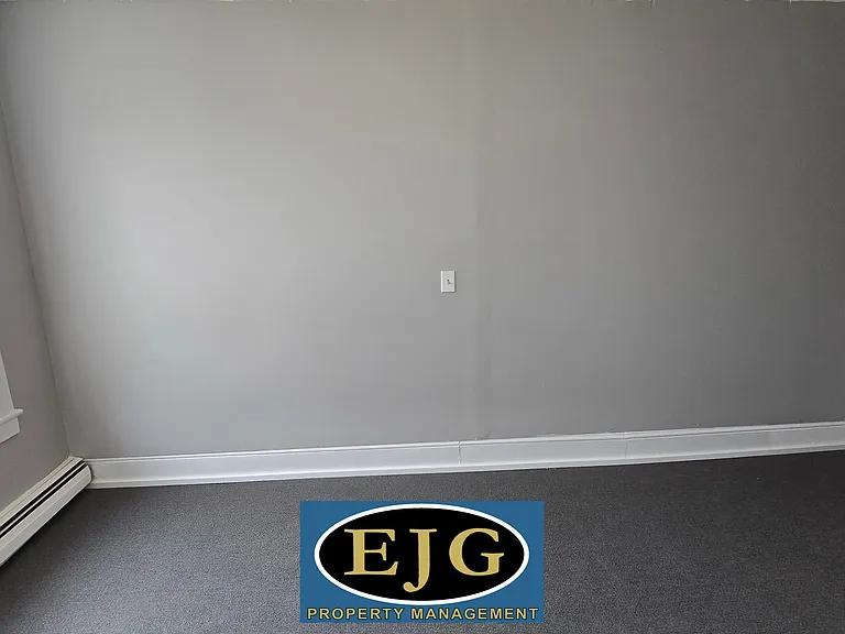 50 Main St #5 — Photo 9