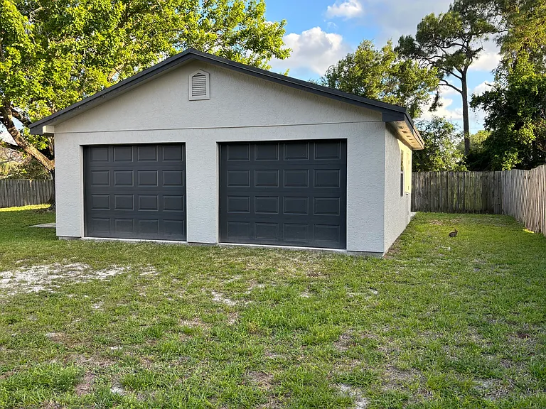 202 SW Crescent Ave — Photo 29