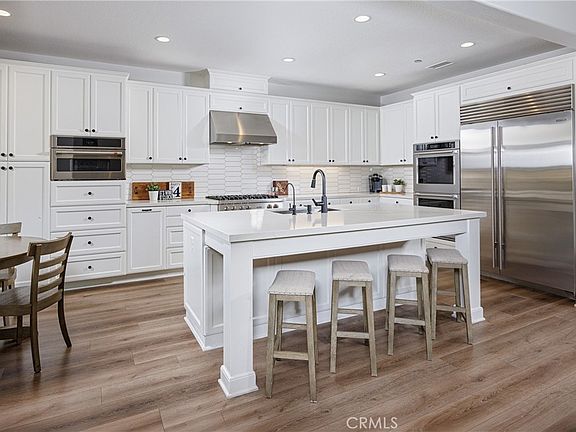 4th image of 4 Drackert Ln