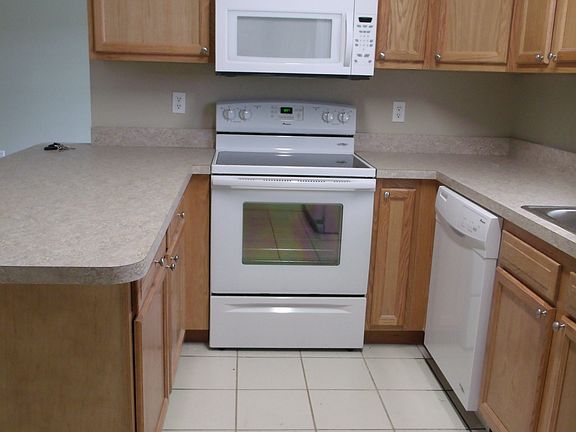 3rd image of 1845 Moultrie Crossing Lane #31
