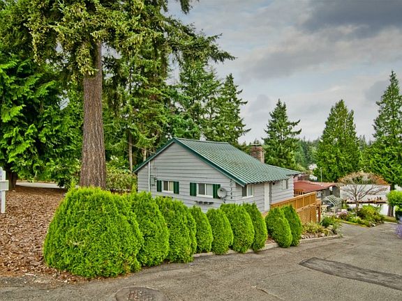 An added Bonus, a one bedroom one bath Cottage great to rent or for family to share