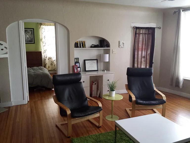 530 Mathews St — Photo 8