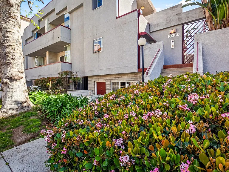 10376 Almayo Ave — Photo 49
